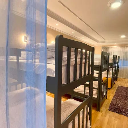 Mandarine تيرانا