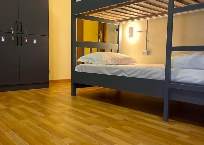 Mandarine Hostal Tirana