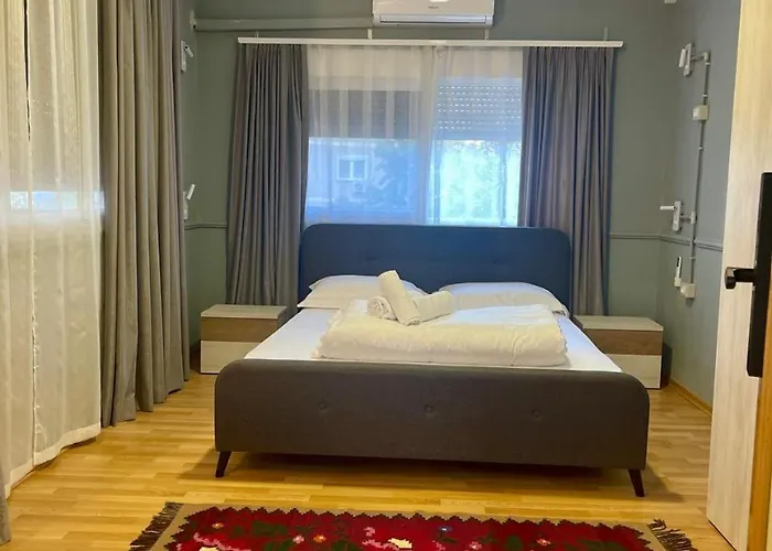 Mandarine טיראנה