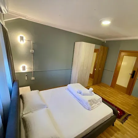 Hostel Mandarine
